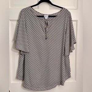 Stylus Flutter Sleeve Blouse, Beige and Black, Size 1X